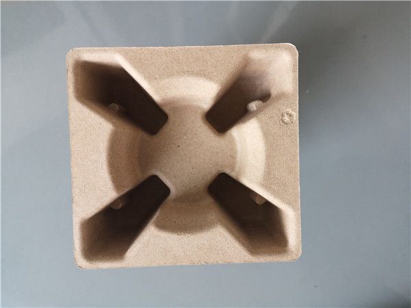 Fibra moldada para embalagens de vidro